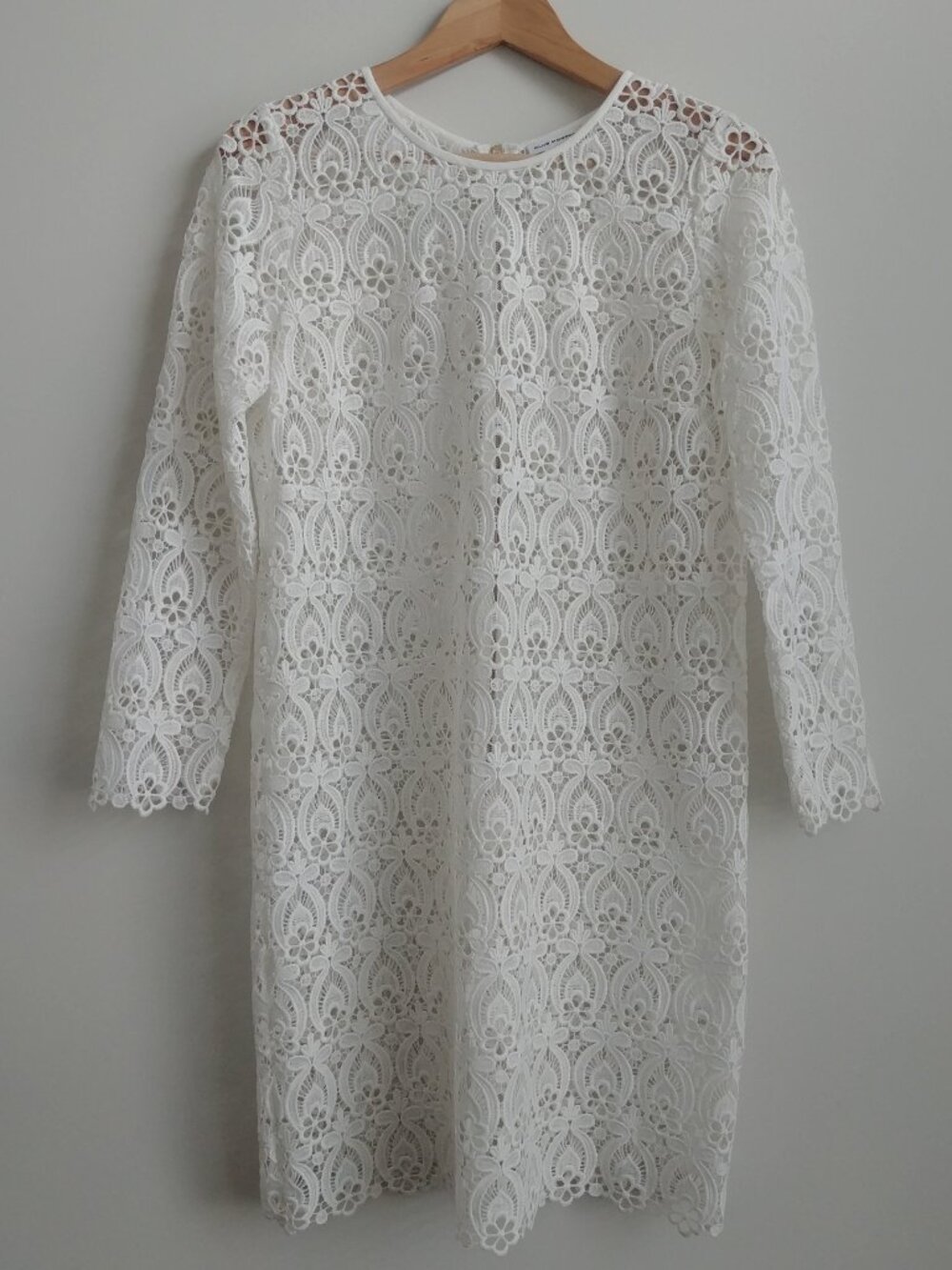 Club Monaco size 8 white cutout lace mini dress sheer - Picture 1 of 16